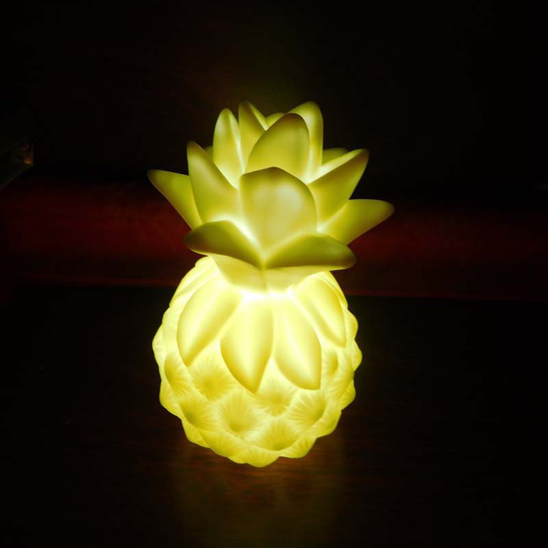 LEDCOLOURCHANGINGPINEAPPLEMOODLIGHTTABLELAMPFUNCOCKTAILPARTY